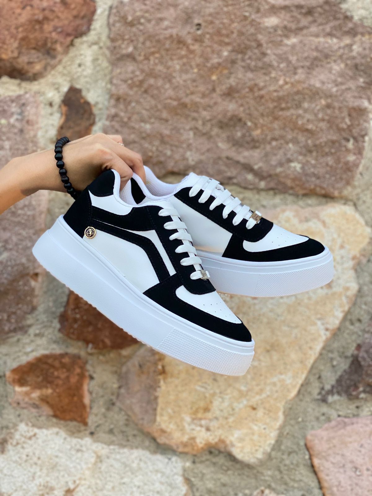 Ali Blanco Negro |  Tenis casual